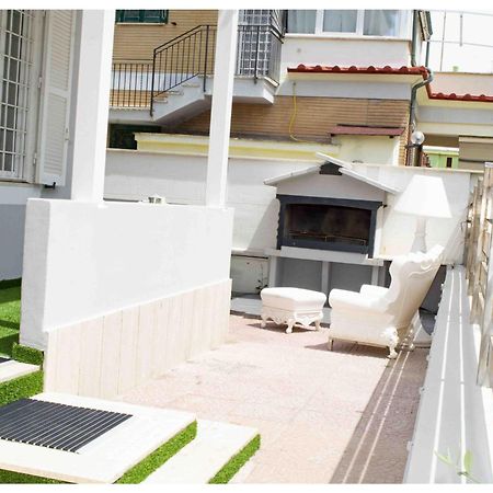 Ostia Holiday Greed Palace Εξωτερικό φωτογραφία
